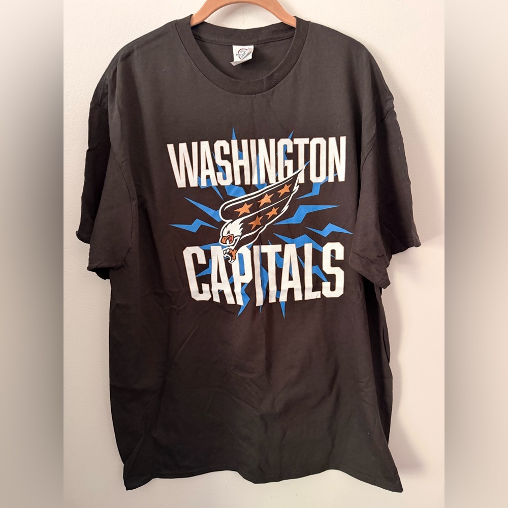 Washington Capitals Men's Black Graphic T-Shirt size X-Large